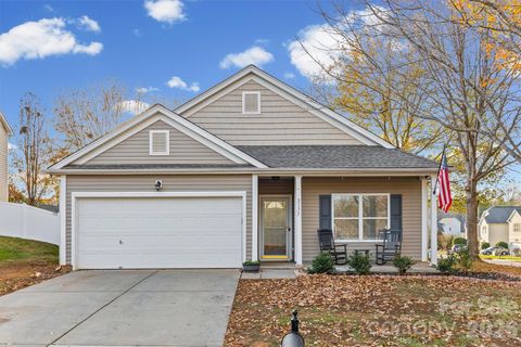 Photo of 2133 Seabrook Lane, Fort Mill, SC 29715 (MLS # 4335172)