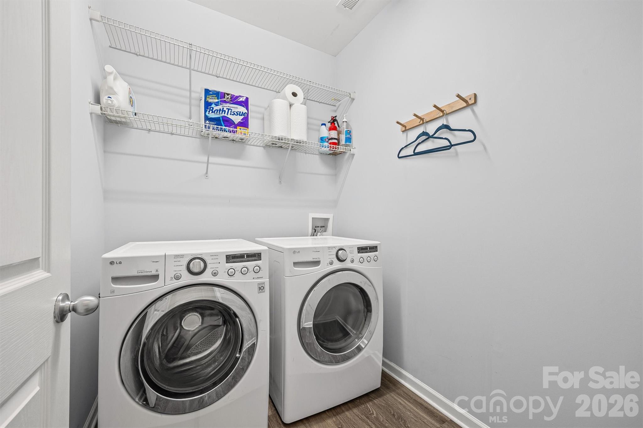 Sandy Pointe - Residential