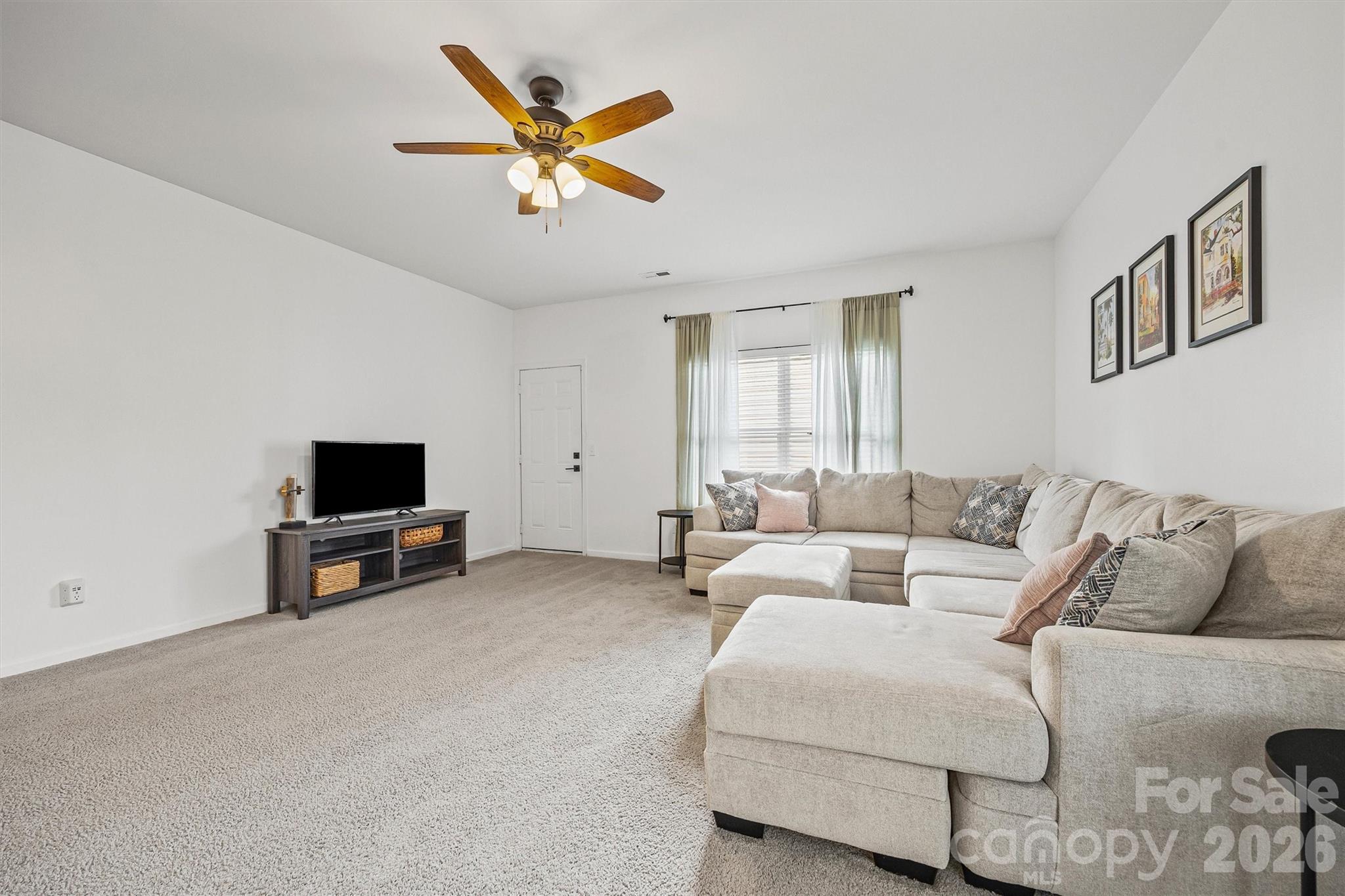 Sandy Pointe - Residential