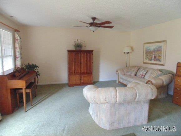 The Hills at Averys Creek - Residential