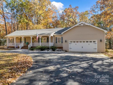 Photo of 1615 Oak Park Court, Iron Station, NC 28080 (MLS # 4317831)