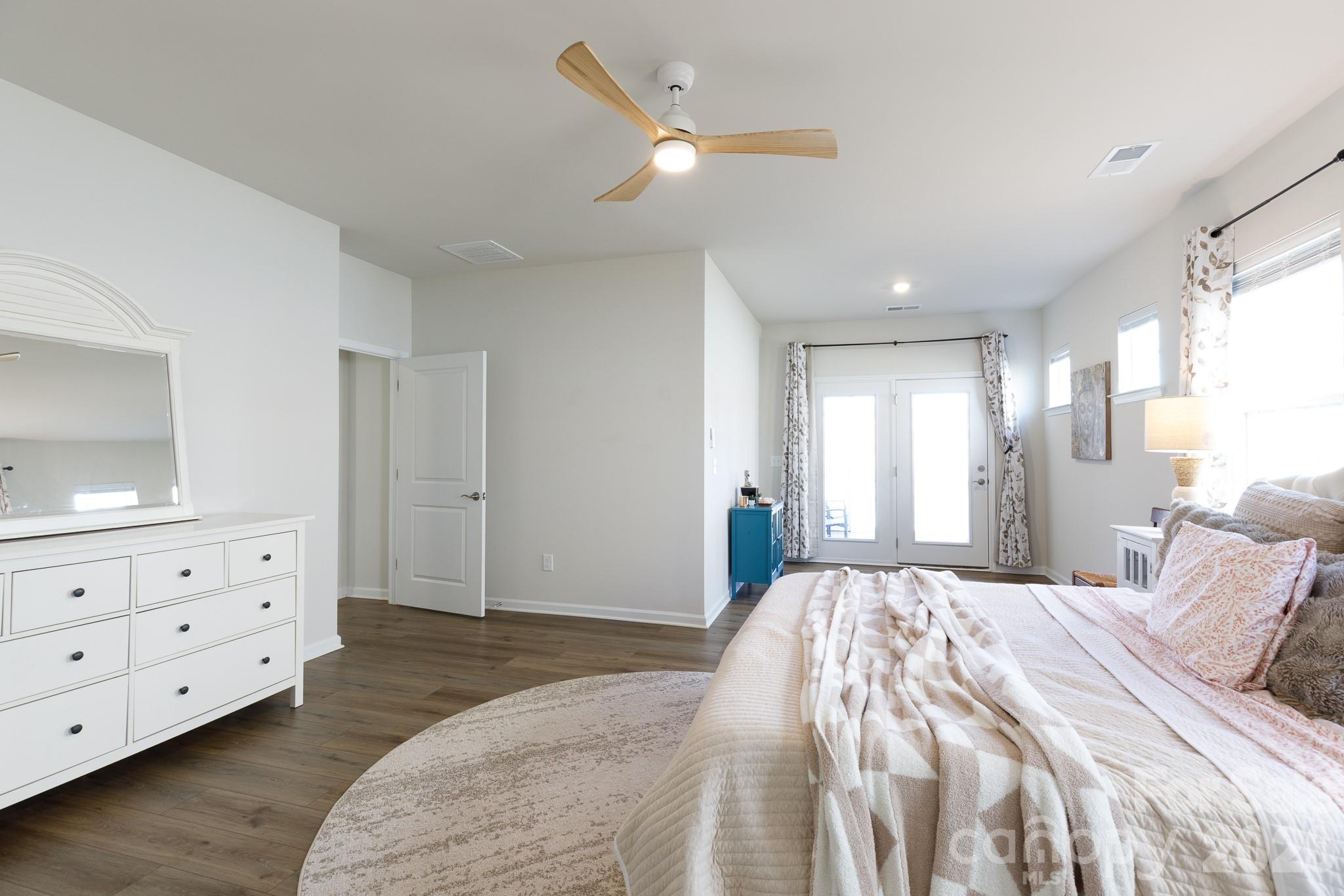 Elizabeth - Residential