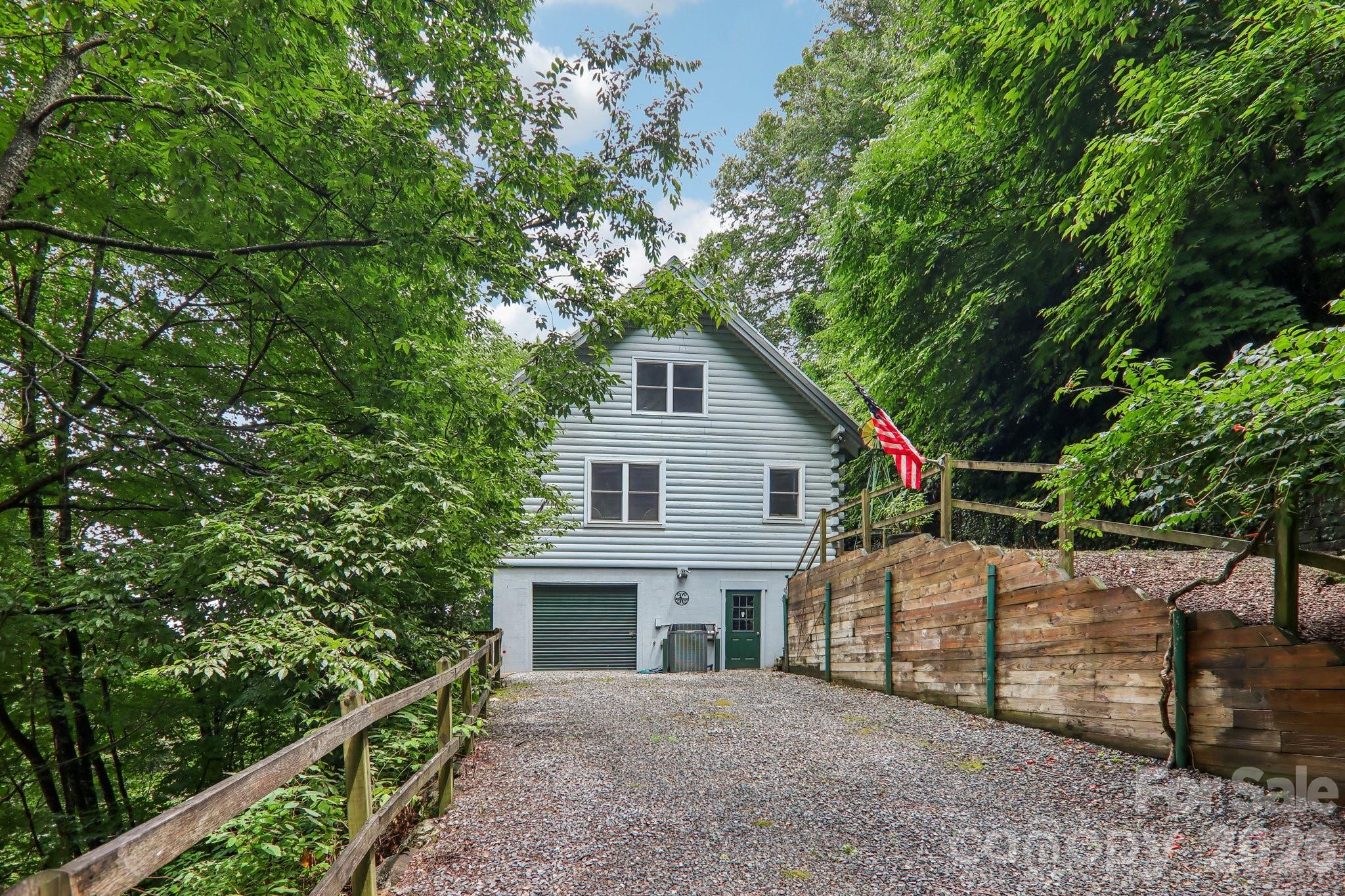 1061 Setzer Cove Road
