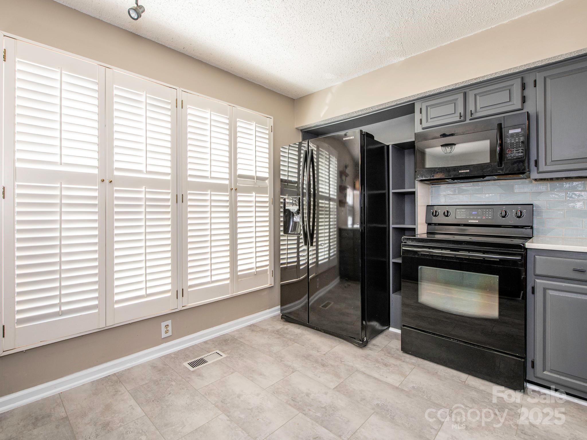 9633 Green Gable Court