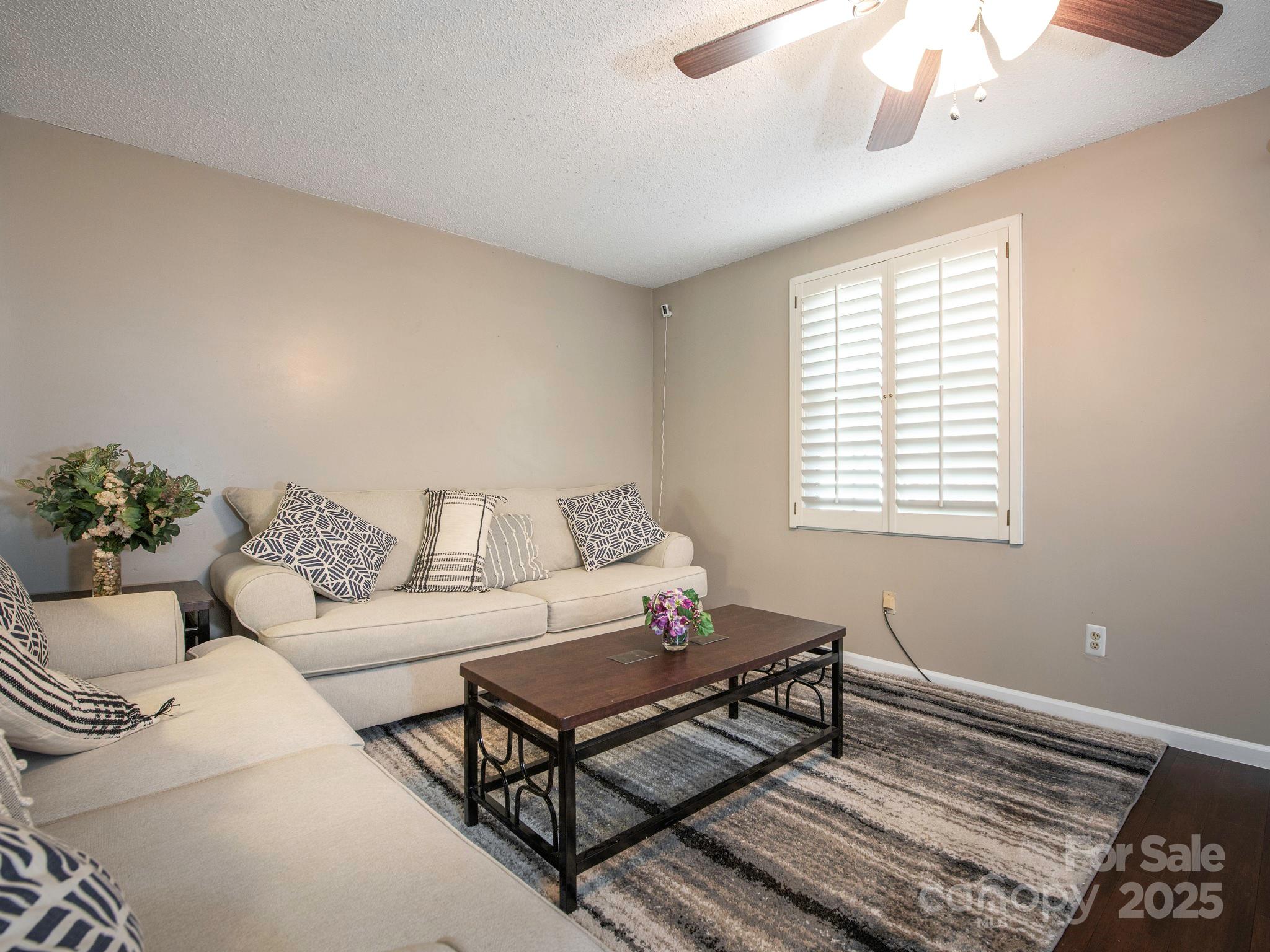 Sardis Glen - Residential