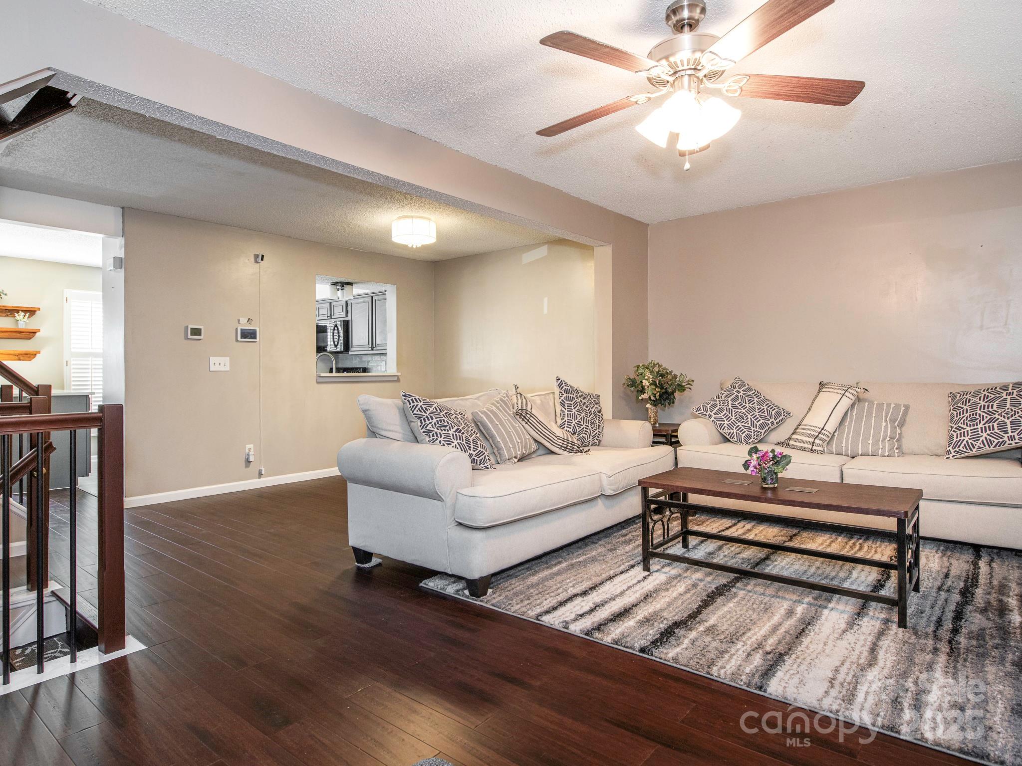 Sardis Glen - Residential