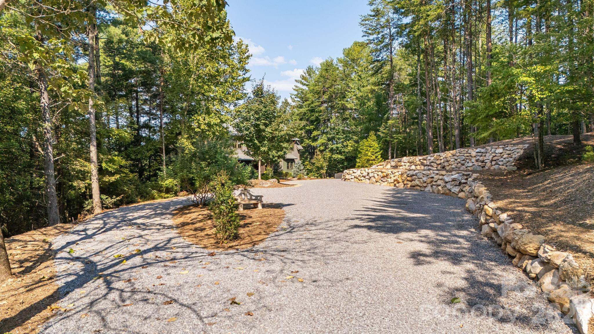 1264 Ten Whigs Ridge