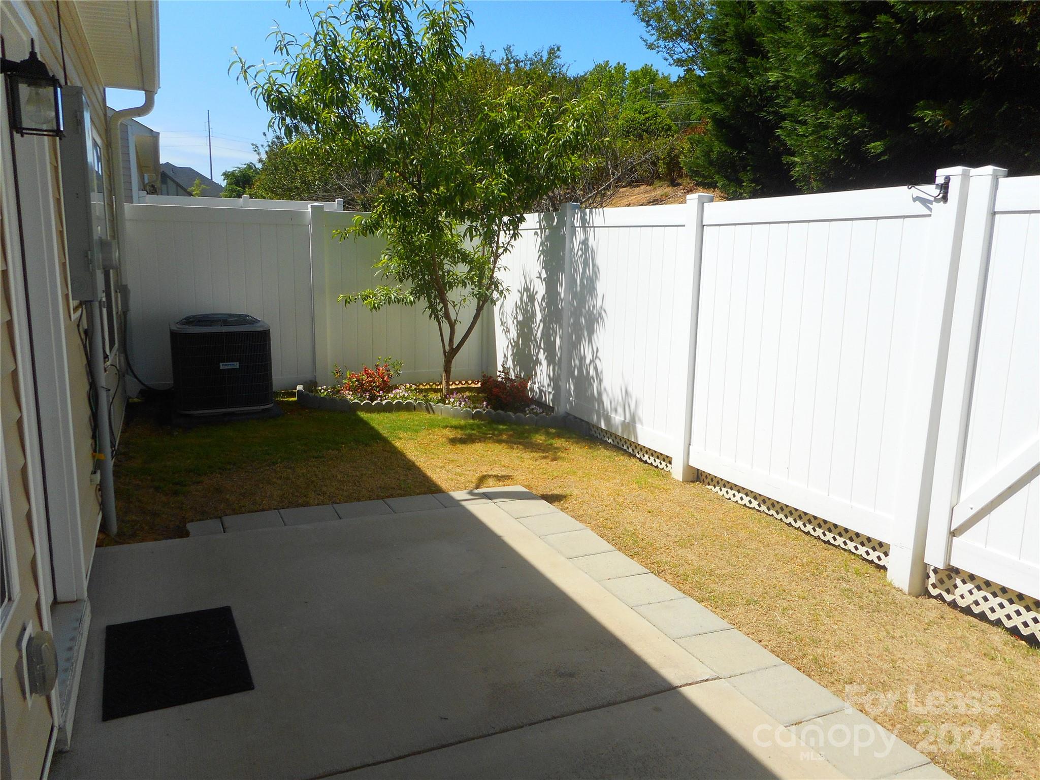 Palmetto Traces - Residential Lease