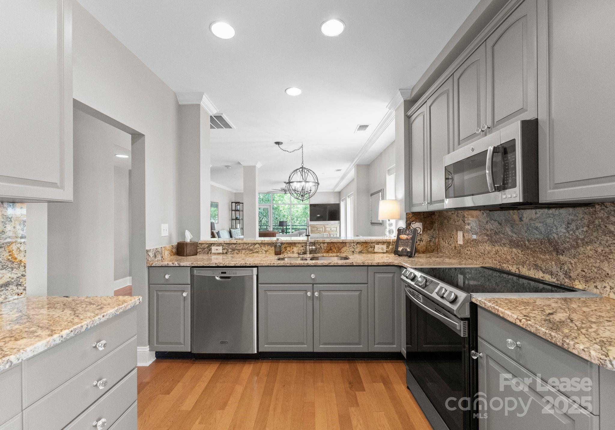 400 North Church - Residential Lease