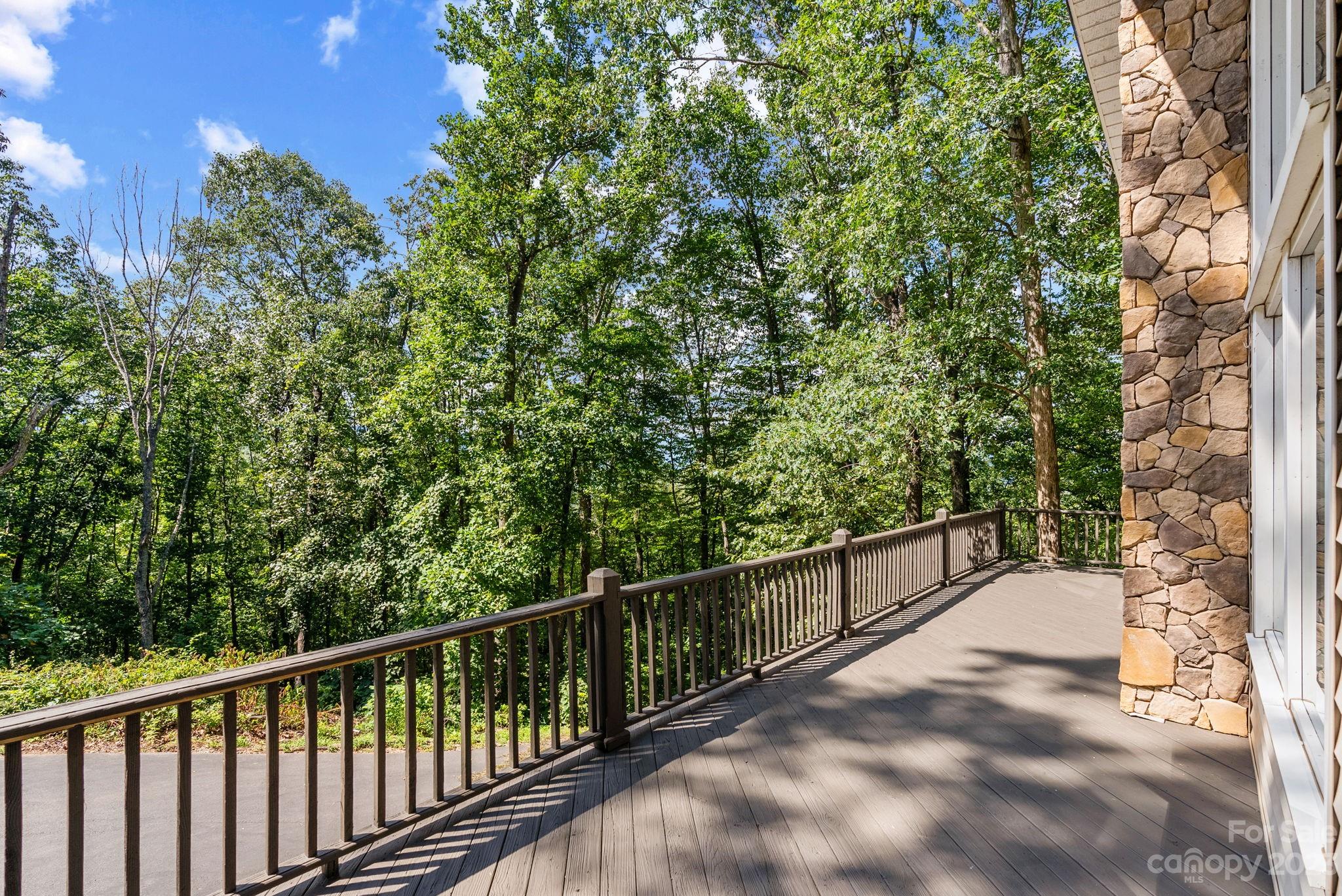 Gladyview Estates - Residential Income