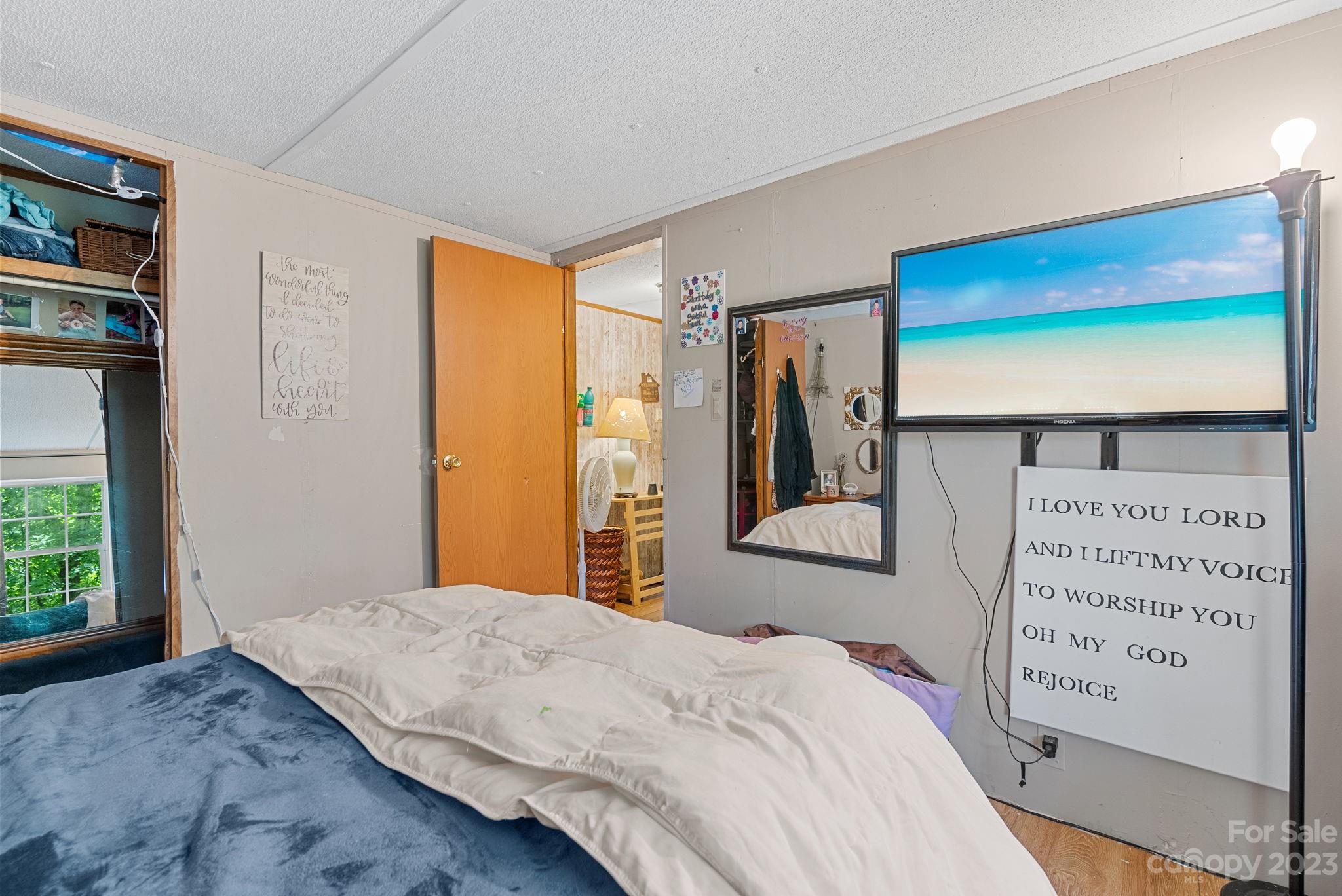 Gladyview Estates - Residential Income