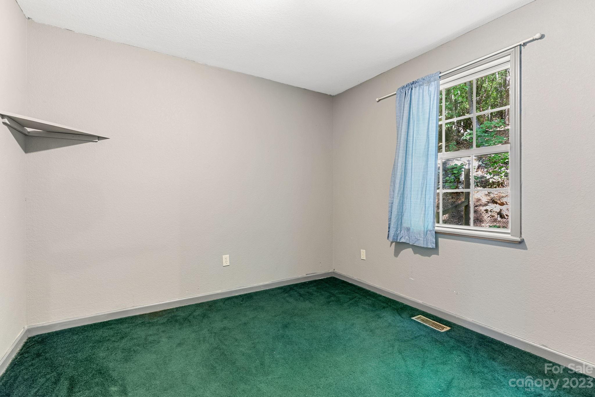 Gladyview Estates - Residential Income