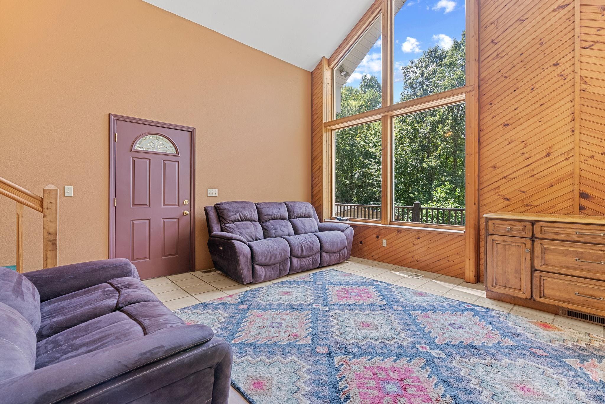 Gladyview Estates - Residential Income