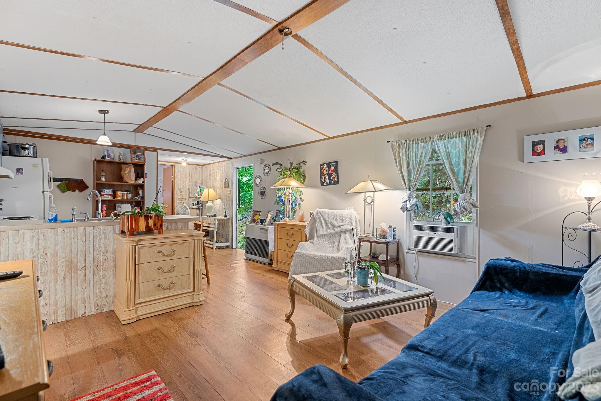 Gladyview Estates - Residential Income