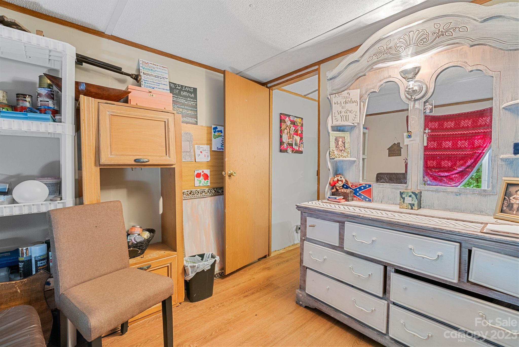 Gladyview Estates - Residential Income