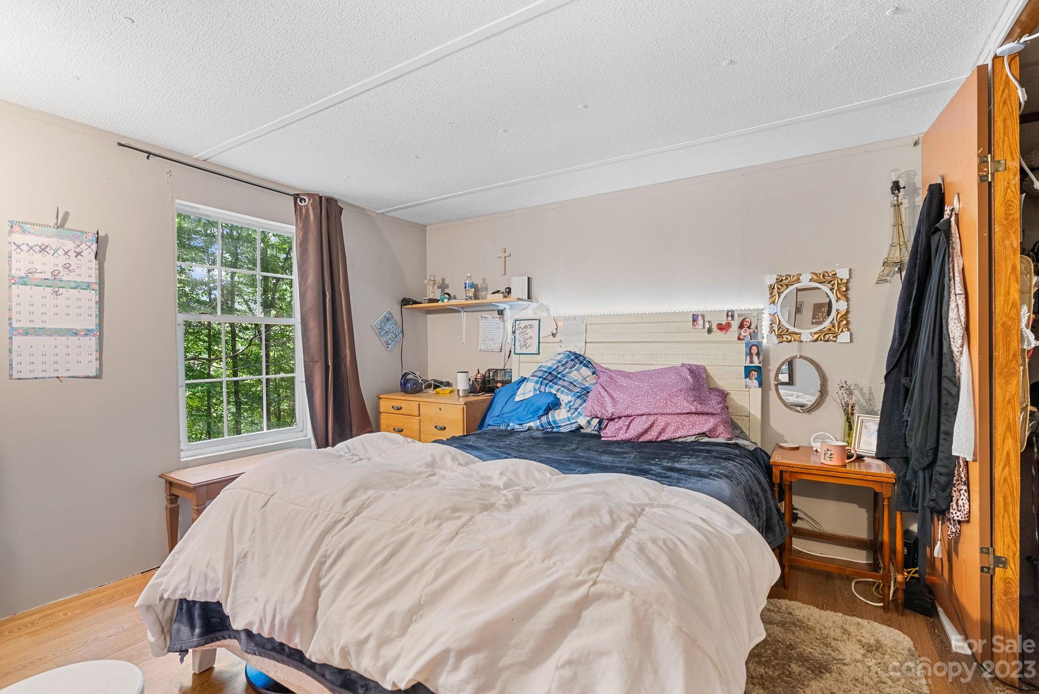 Gladyview Estates - Residential Income