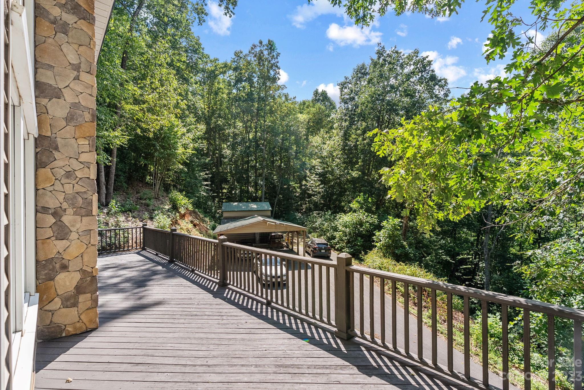 Gladyview Estates - Residential Income