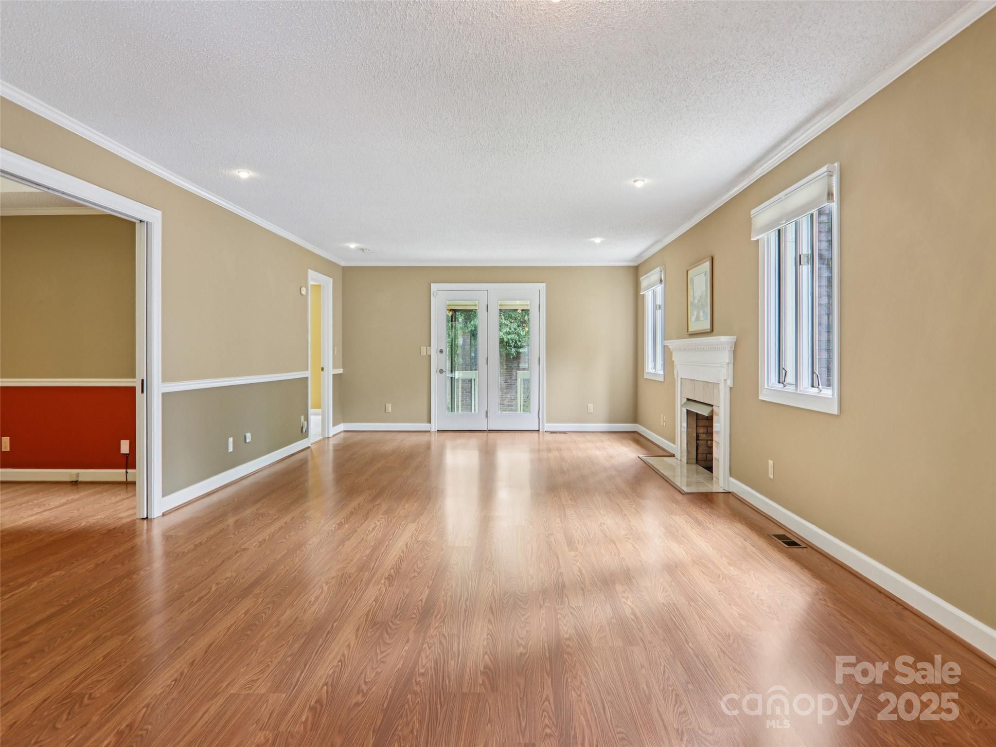 102 Glenbrook Drive