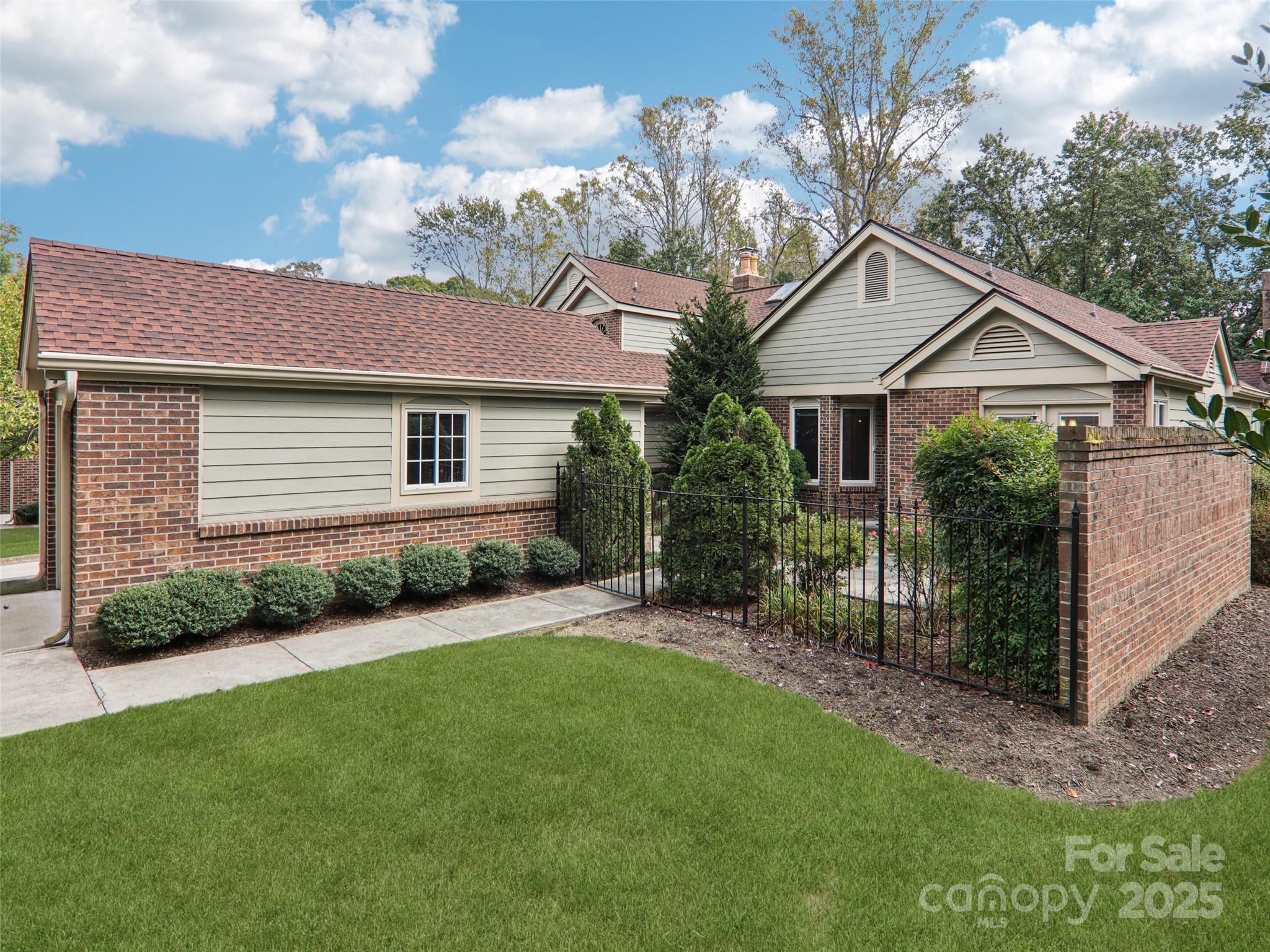 102 Glenbrook Drive