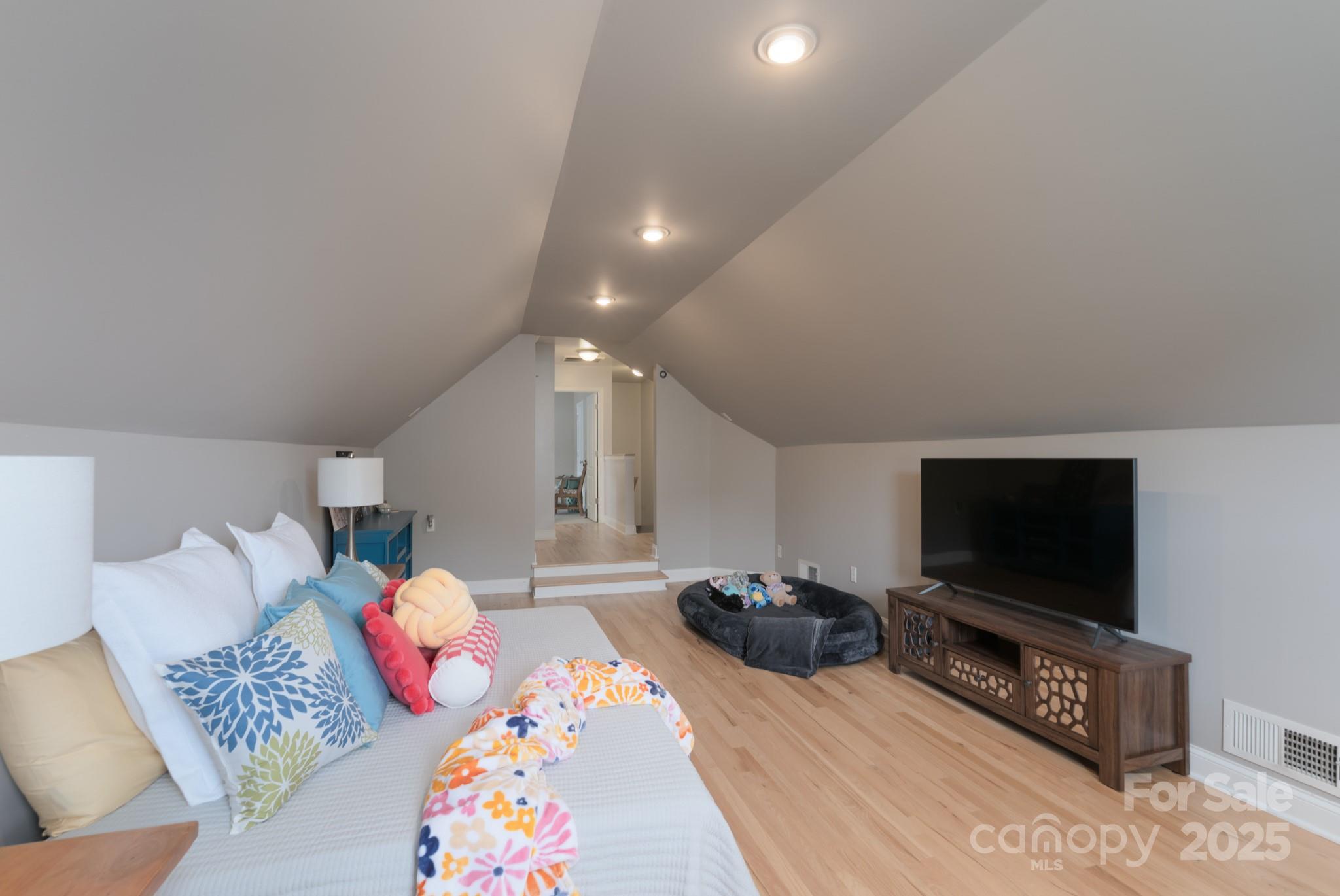 Seven Oaks - Residential