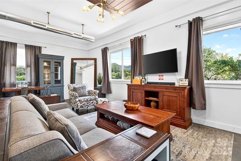 626 Old Lytle Cove Road Swannanoa NC 28778