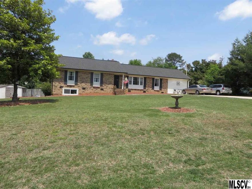 Conveniently Located near Lincoln Country Club. This 3 bedroom, 2 bath brick ranch makes you feel right at home w/plenty of room. Kitchen w/cabinet space galore, ceramic tile in baths, jetted tub in master bath, formal living & dining rooms, screened porch overlooking sparkling pool & an basement rec room & office space. Also enclosed garage offers additional living space. Tons of storage space.