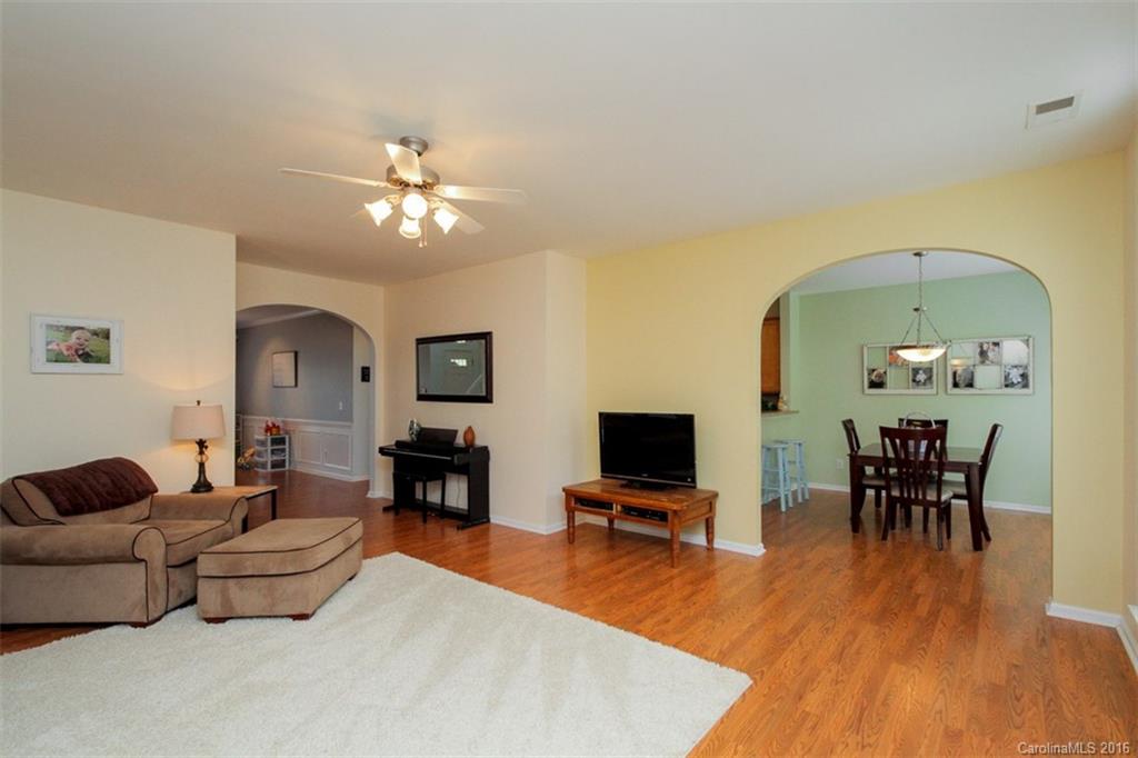 Ridge Pointe - Residential