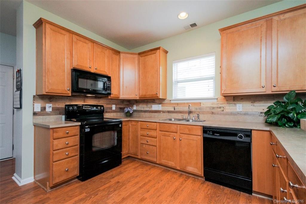 Ridge Pointe - Residential