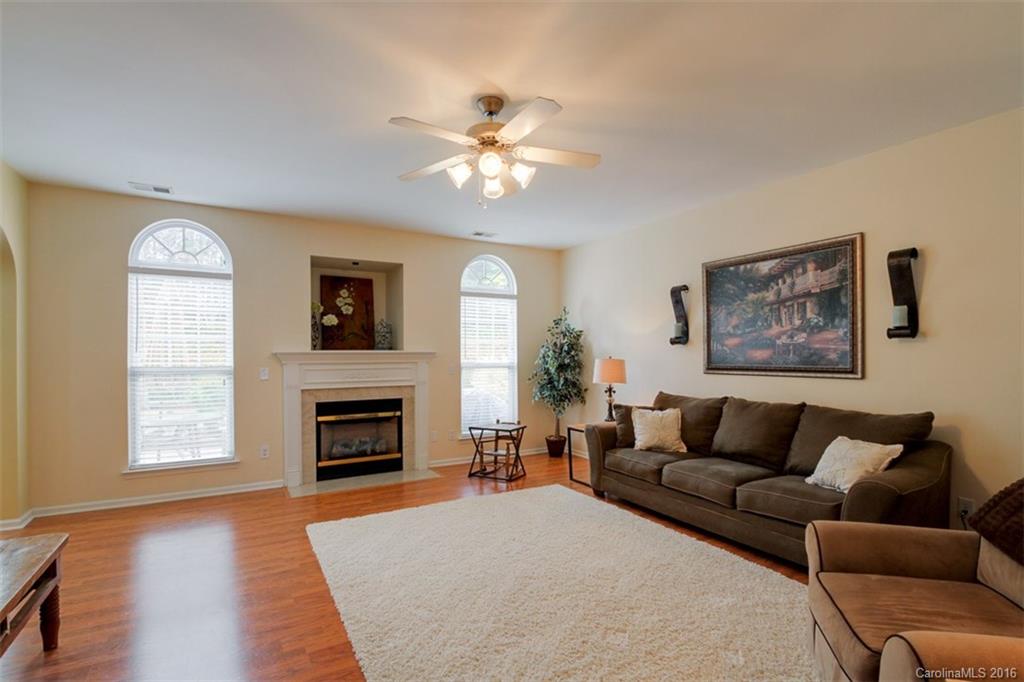 Ridge Pointe - Residential