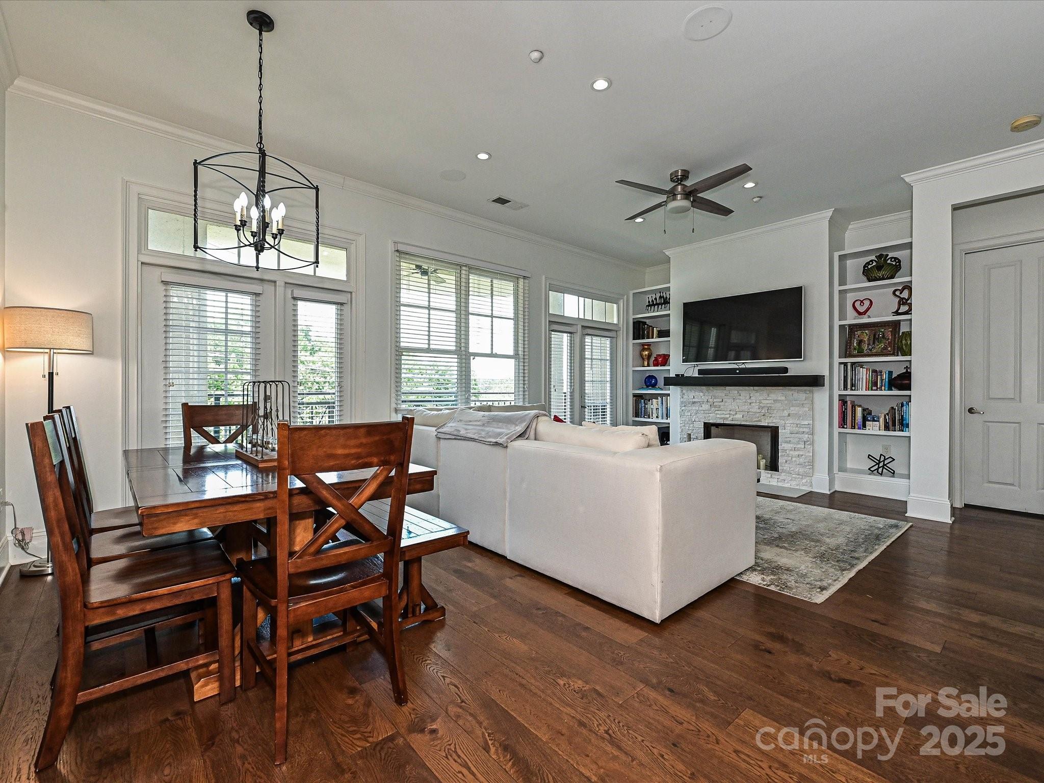 5425 Closeburn Road
