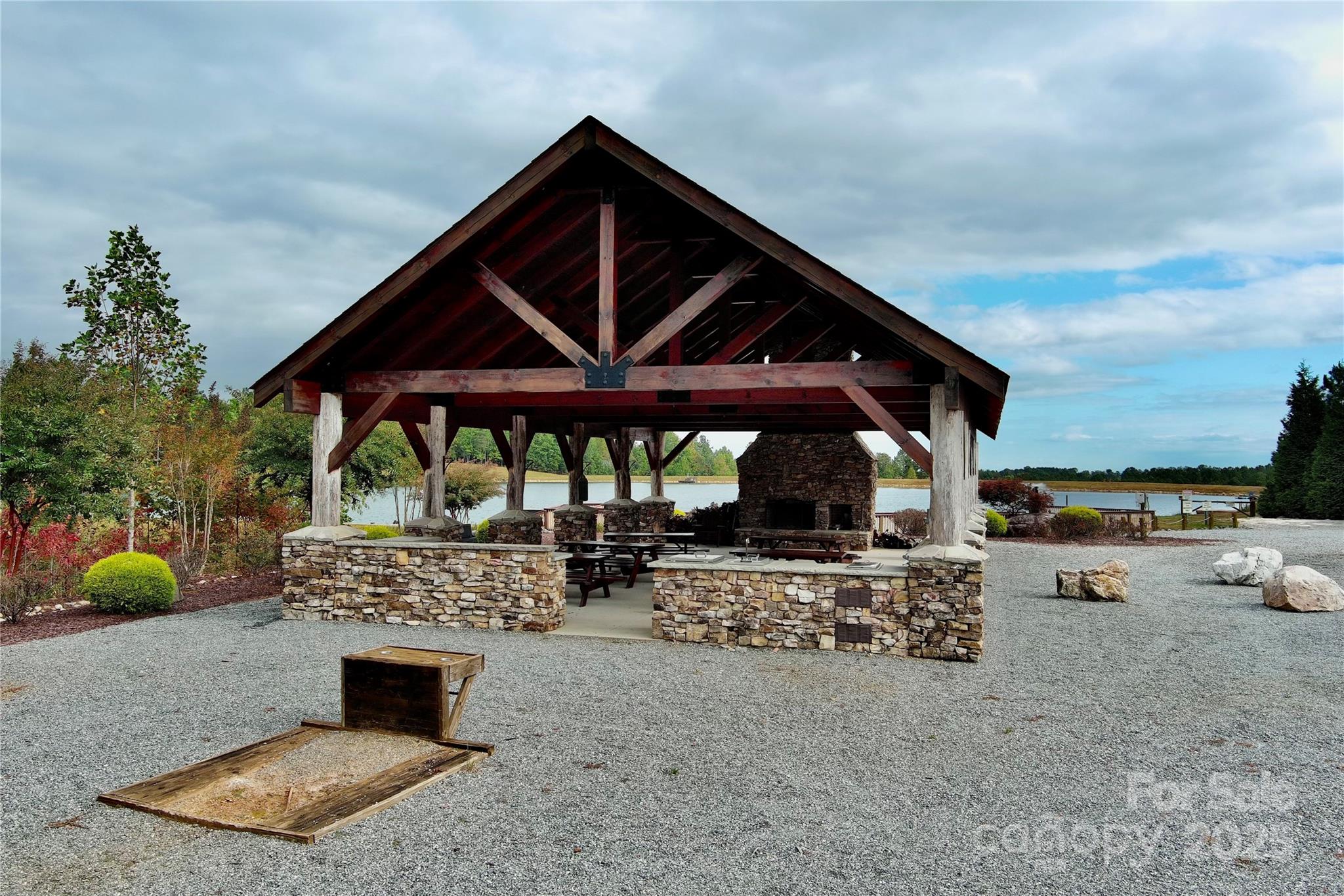 Grandview Peaks - Land