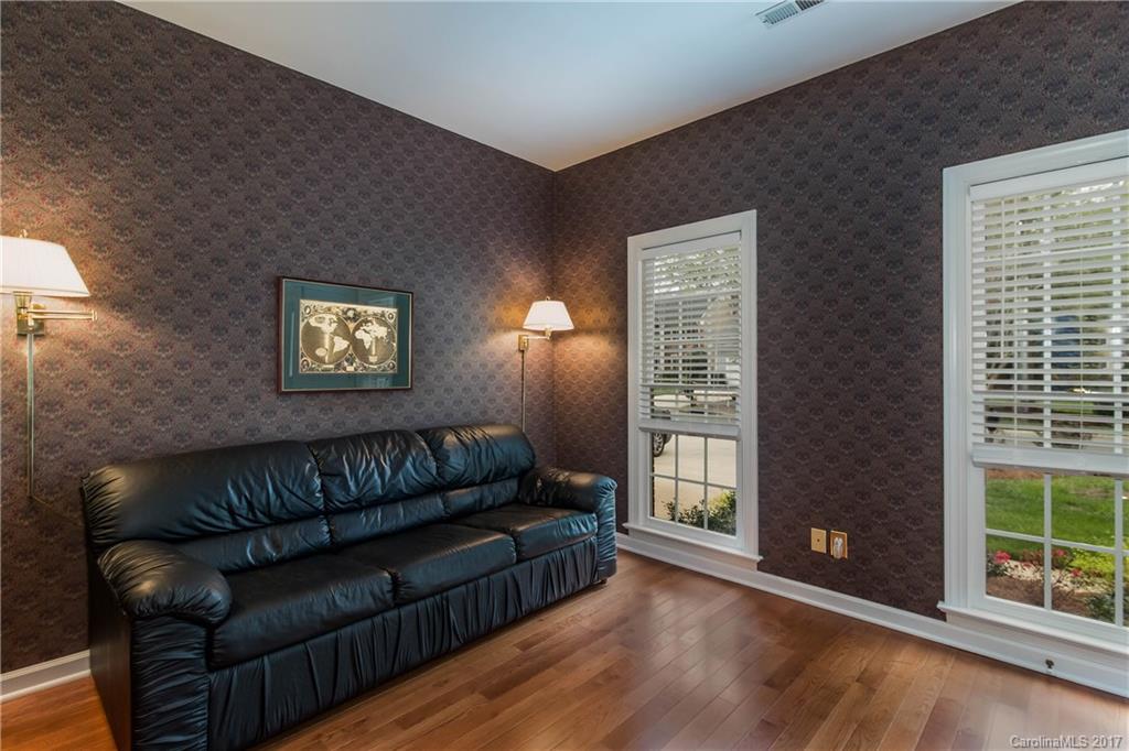 Hunters Gate - Residential