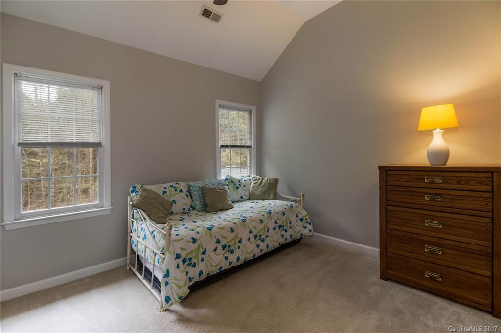 Hunters Gate - Residential