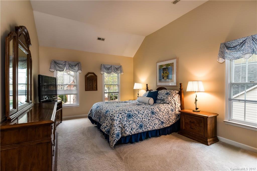 Hunters Gate - Residential