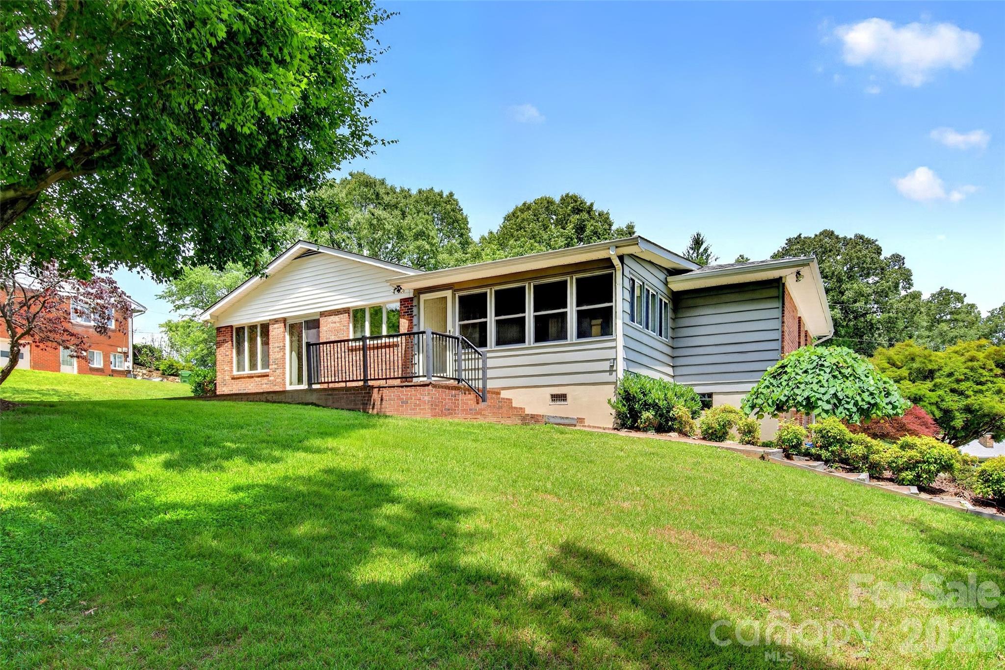 35 Mountain Terrace