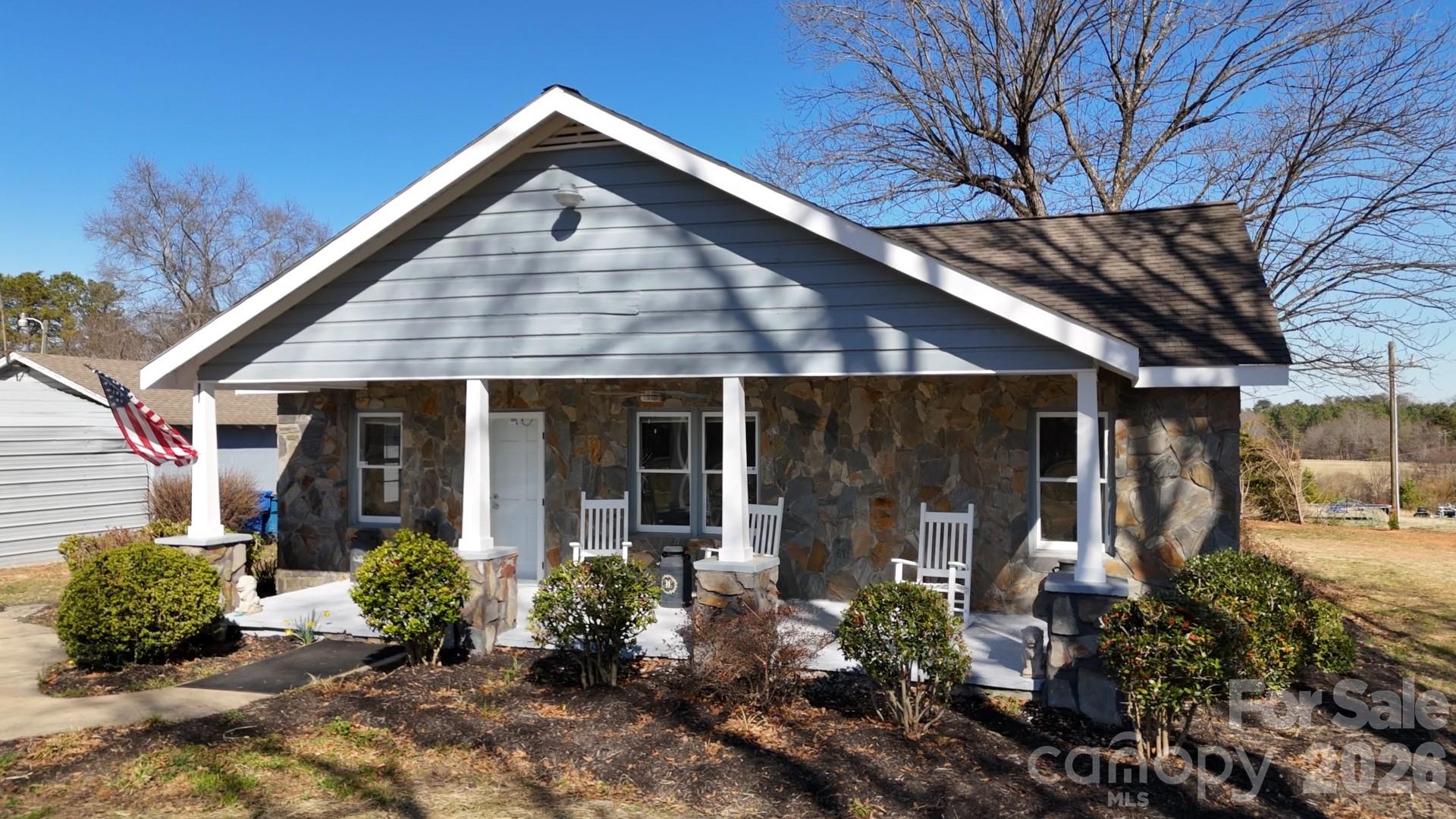 1943 Big Island Road