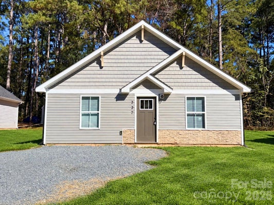 215 CASEDY DRIVE, WINSTON SALEM, NC 27107 - Image 76b06b46d04c1d4e9fe28c1c25b4fab7/938268850