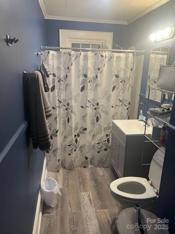 704 E 3rd Street E 3