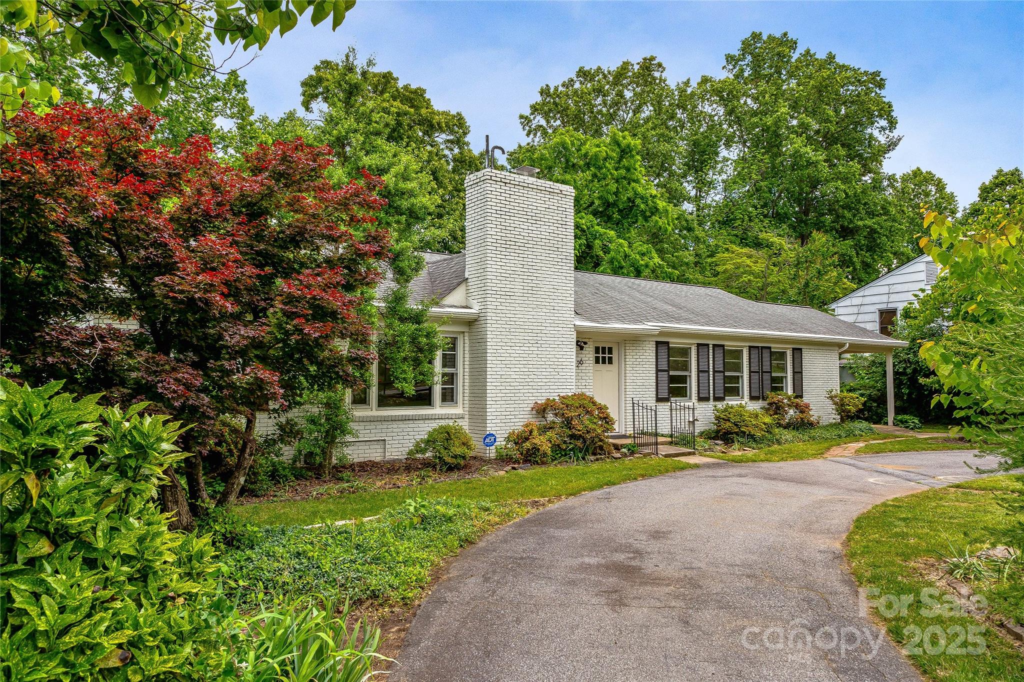 26 Crockett Avenue