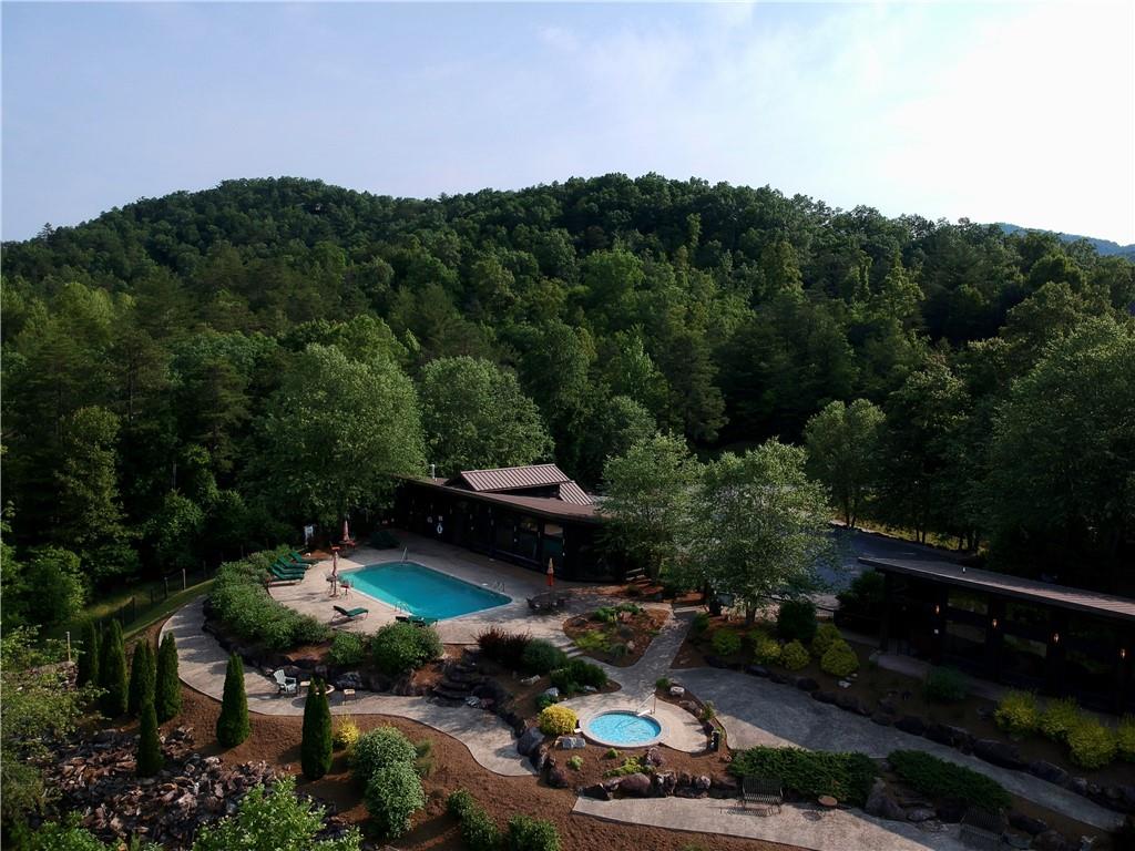 305 Raccoon Run 25