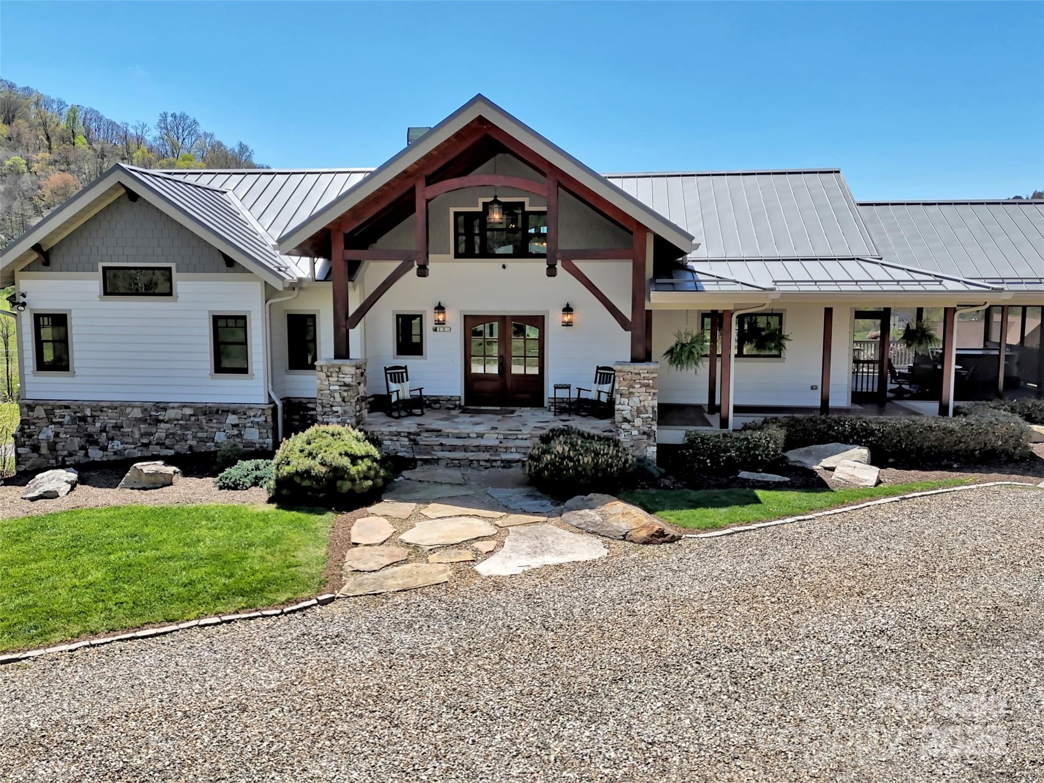 12 Rolling Meadow Lane
