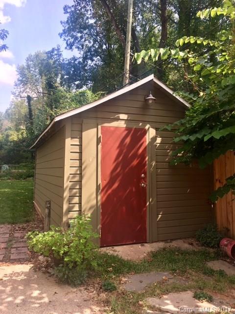 Briar Creek - Residential Lease