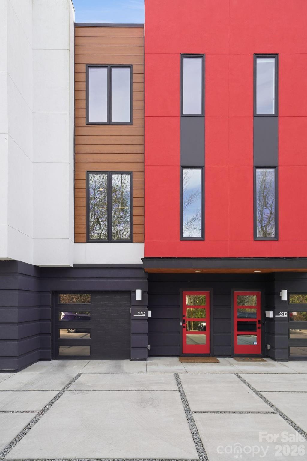 2714 N Davidson Street