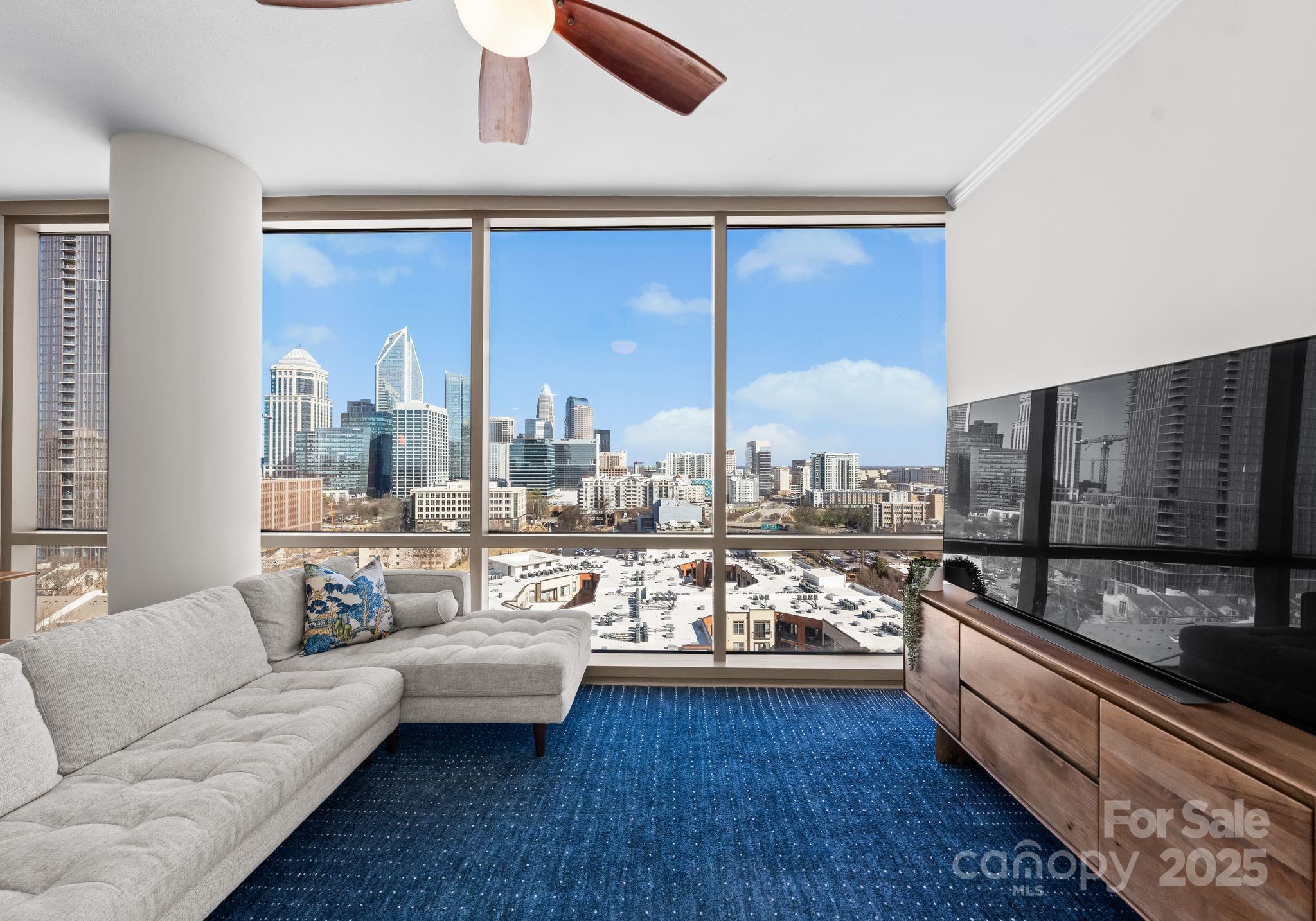 315 Arlington Avenue 1601