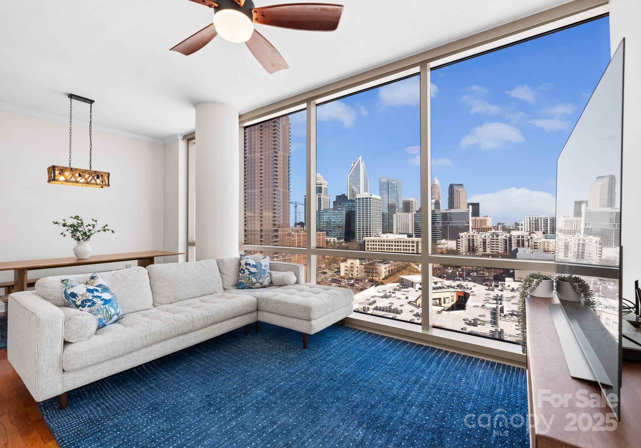 315 Arlington Avenue 1601