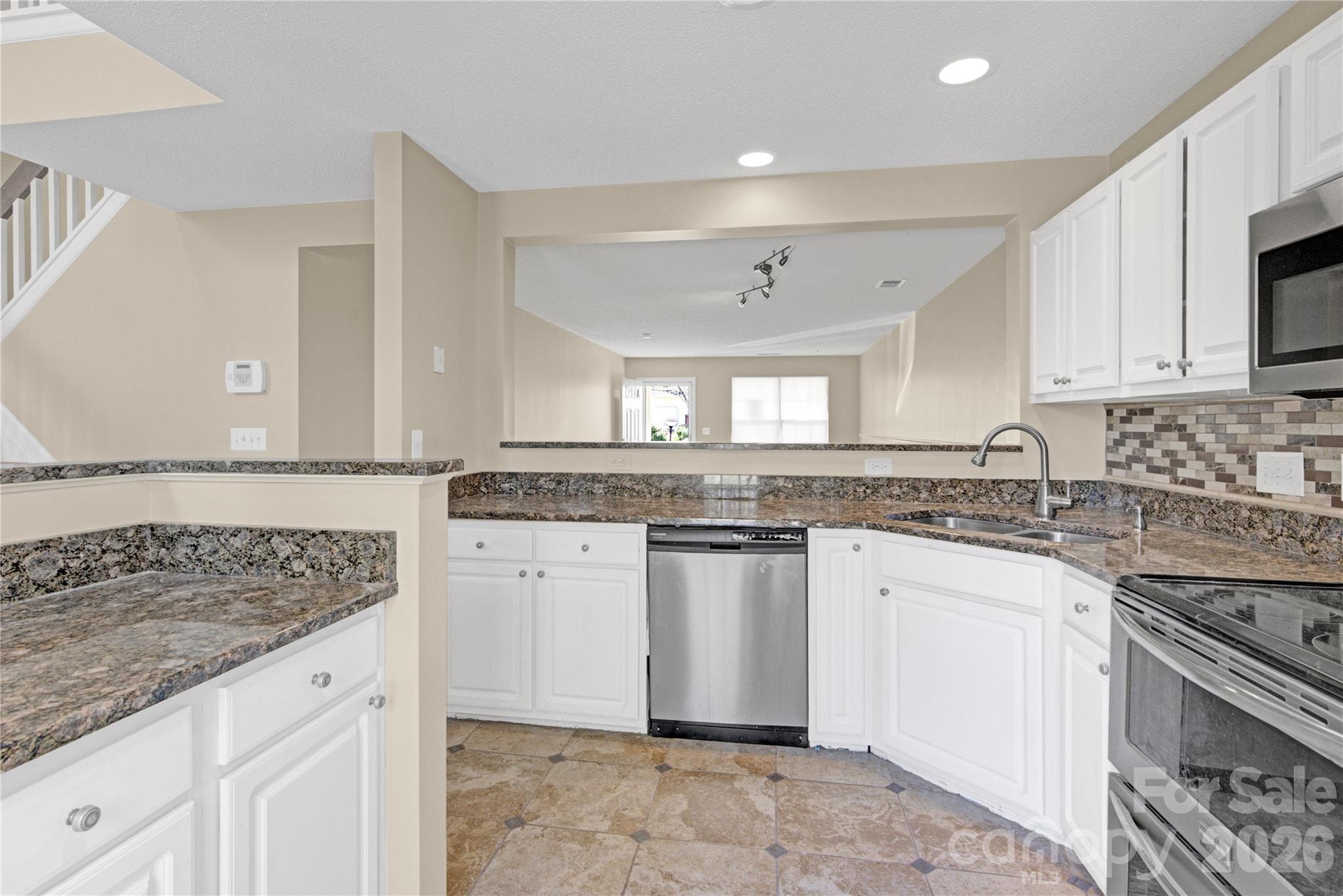 Tyler Woods - Residential