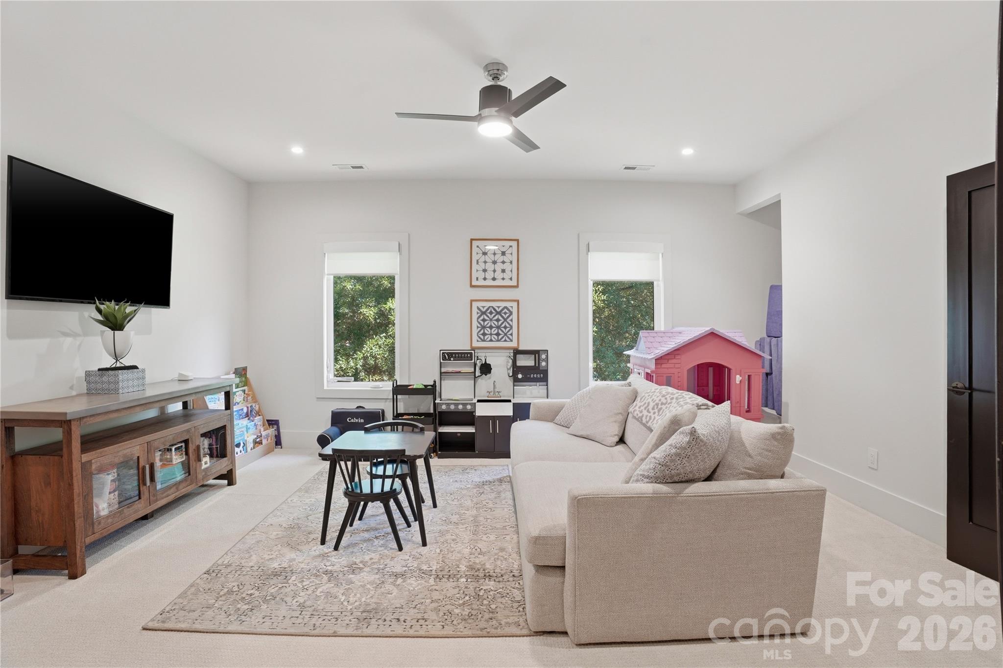 Carmel 8 Estates - Residential