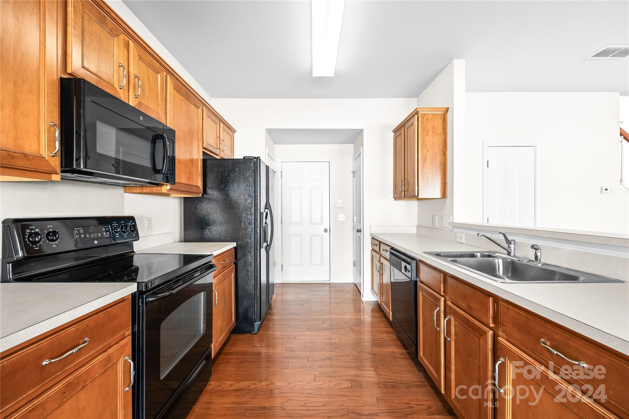 Blakeney Preserve - Residential Lease