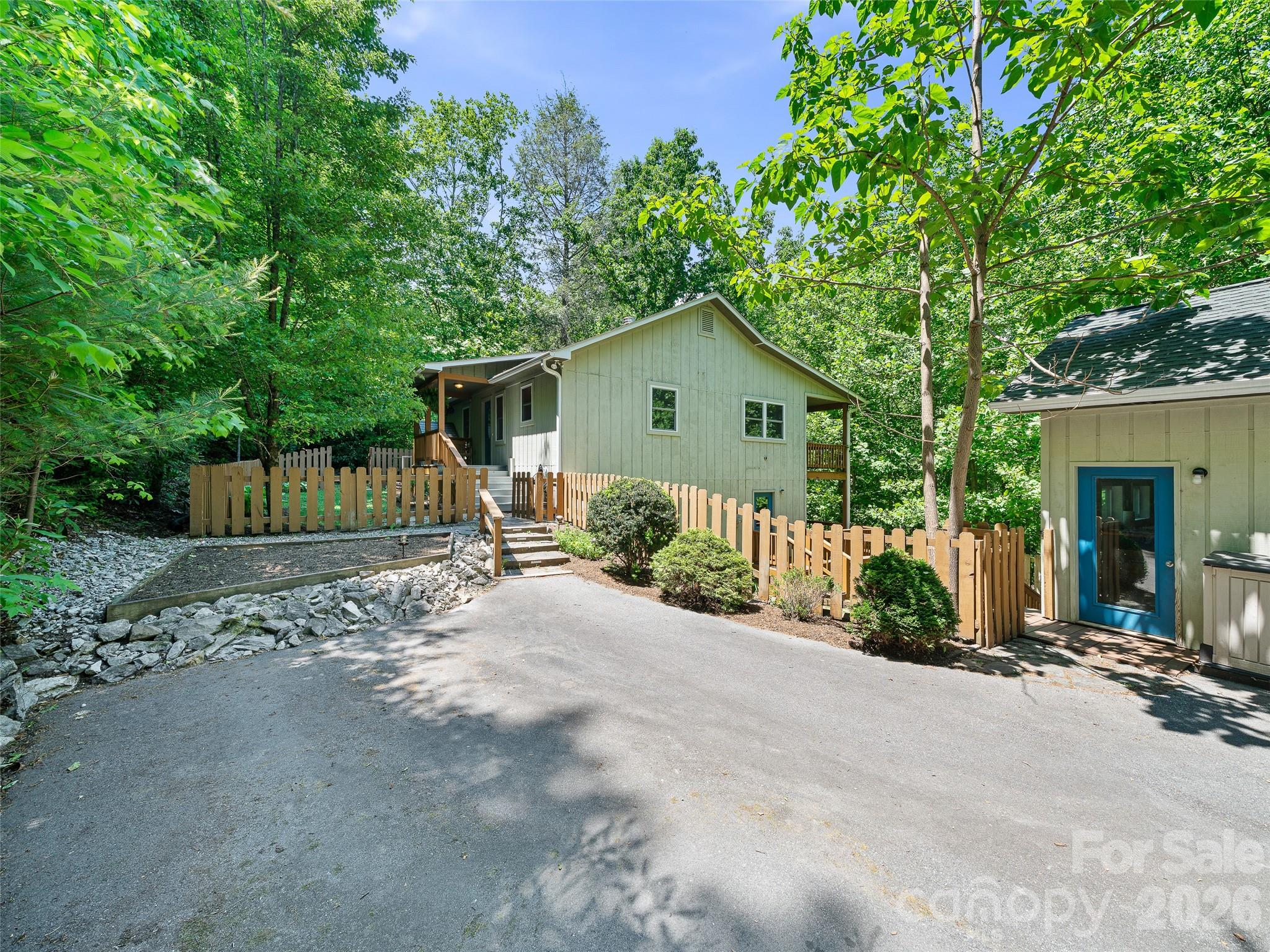 Swiss Pine Lake - Residential