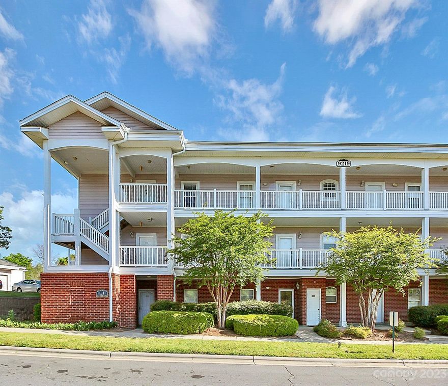 Incredible University area location- close to the Lightrail and many shopping and dining options.  3rd floor condo with bright open floor plan available for immediate move-in. Vaulted ceilings in common area make this condo feel spacious with 2 dedicated bedroom suites.  Large, customized closets and in unit washer and dryer.  Huge covered back deck overlooking the community pool make this a great space to relax and call home.  Lots of community parking available!
Schedule your tour today!